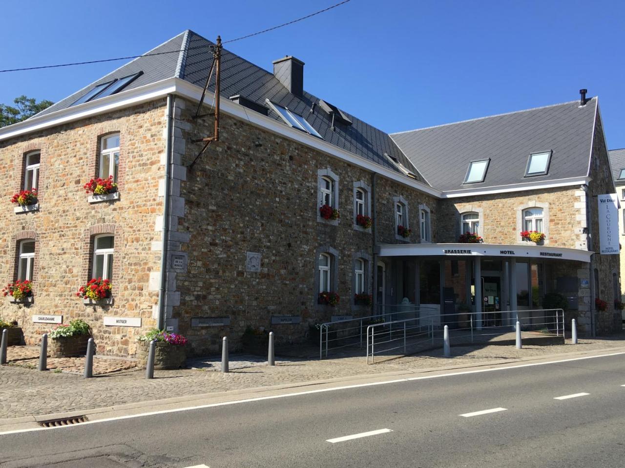 La Couronne Hotel Welkenraedt ภายนอก รูปภาพ
